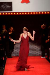 Joss Stone feet photo thumbnail