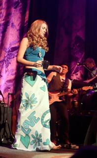 Joss Stone feet photo thumbnail