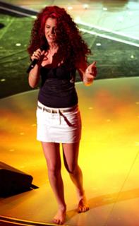 Joss Stone feet photo thumbnail