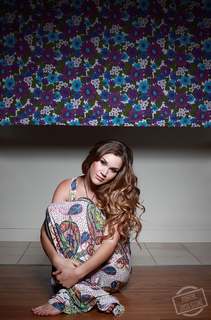 Joss Stone feet photo thumbnail