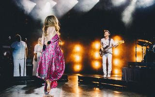 Joss Stone feet photo thumbnail