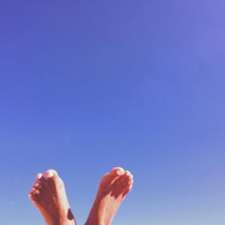 Joséphine Jobert feet photo thumbnail