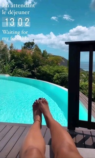 Joséphine Jobert feet photo thumbnail