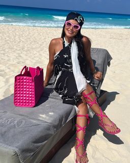 Joumana Mourad feet photo thumbnail