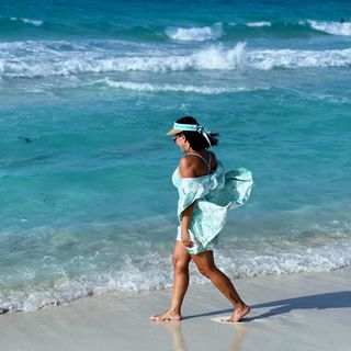 Joumana Mourad feet photo thumbnail