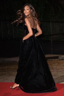 Jourdan Dunn feet photo 9