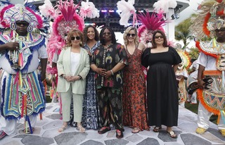 Joy Behar feet photo thumbnail