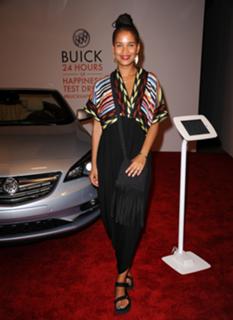 Joy Bryant feet photo thumbnail