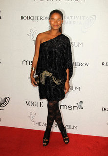 Joy Bryant feet photo thumbnail