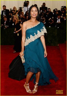 Joy Bryant feet photo thumbnail