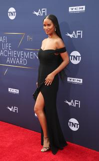 Joy Bryant feet photo thumbnail