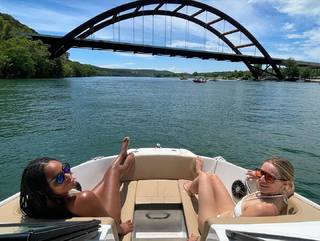 Joy Bryant feet photo thumbnail