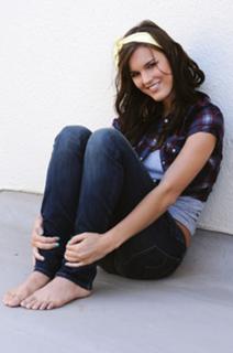 Joy Corrigan feet photo thumbnail