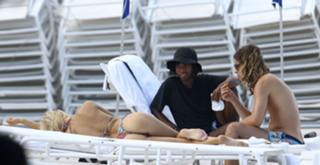 Joy Corrigan feet photo thumbnail