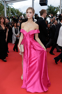 Joy Corrigan feet photo thumbnail