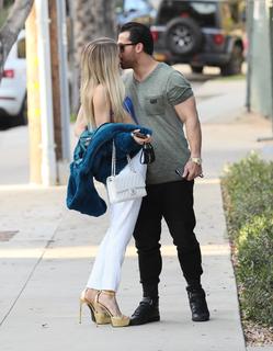 Joy Corrigan feet photo thumbnail