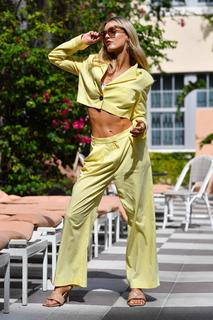 Joy Corrigan feet photo thumbnail