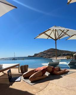 Joy Corrigan feet photo thumbnail