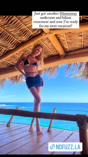 Joy Corrigan feet photo thumbnail