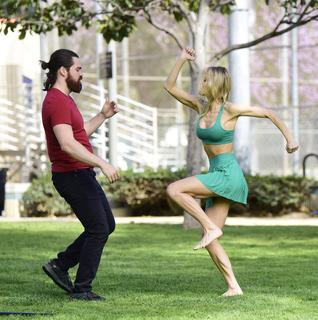 Joy Corrigan feet photo thumbnail