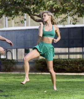 Joy Corrigan feet photo thumbnail