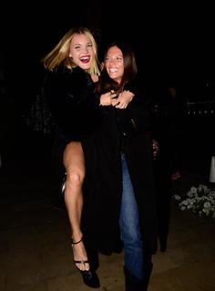 Joy Corrigan feet photo thumbnail