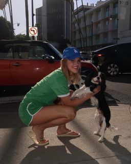 Joy Corrigan feet photo thumbnail