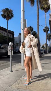 Joy Corrigan feet photo thumbnail