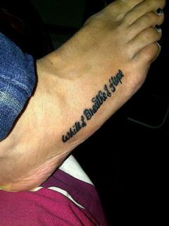 Joy Esther feet photo 9