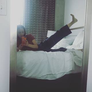 Joy Osmanski feet photo 7