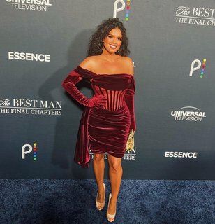 Joy Taylor feet photo thumbnail