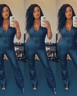 Joy Taylor feet photo thumbnail