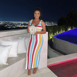Joy Taylor feet photo thumbnail
