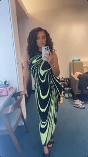 Joy Taylor feet photo thumbnail