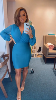 Joy Taylor feet photo thumbnail