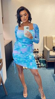 Joy Taylor feet photo thumbnail
