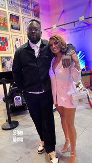 Joy Taylor feet photo thumbnail