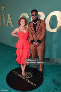 Joy Taylor feet photo thumbnail