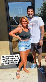 Joy Taylor feet photo thumbnail