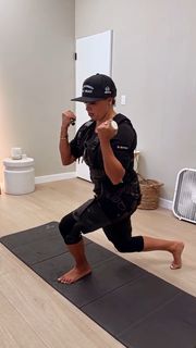 Joy Taylor feet photo thumbnail