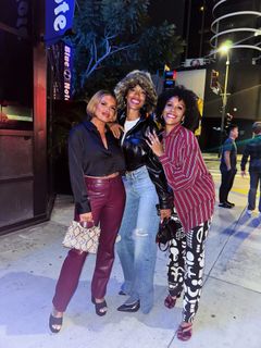 Joy Taylor feet photo thumbnail