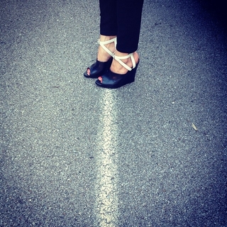 Joy Williams feet photo 19