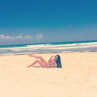 Joyce Giraud feet photo 20