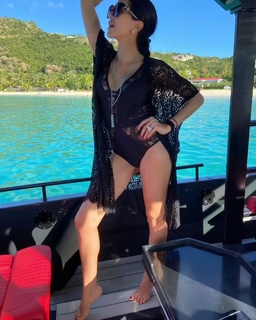 Joyce Giraud feet photo 10