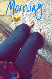 Joyce Ilg feet photo thumbnail