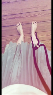 Joyce Ilg feet photo thumbnail
