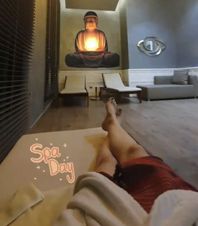 Joyce Ilg feet photo thumbnail