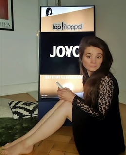 Joyce Ilg feet photo thumbnail