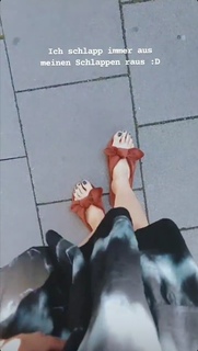 Joyce Ilg feet photo thumbnail