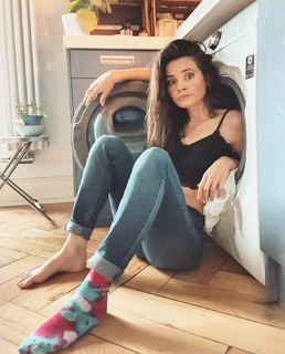 Joyce Ilg feet photo thumbnail